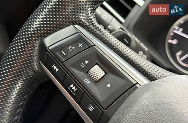 Внедорожник / Кроссовер Mitsubishi Outlander 2022 в 