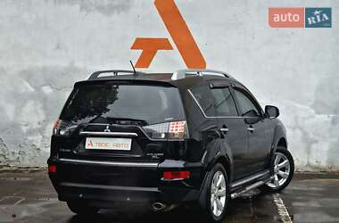 Внедорожник / Кроссовер Mitsubishi Outlander 2010 в 
