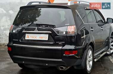 Внедорожник / Кроссовер Mitsubishi Outlander 2010 в 