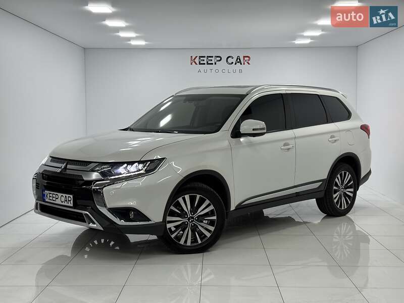 Внедорожник / Кроссовер Mitsubishi Outlander 2018 в Одессе