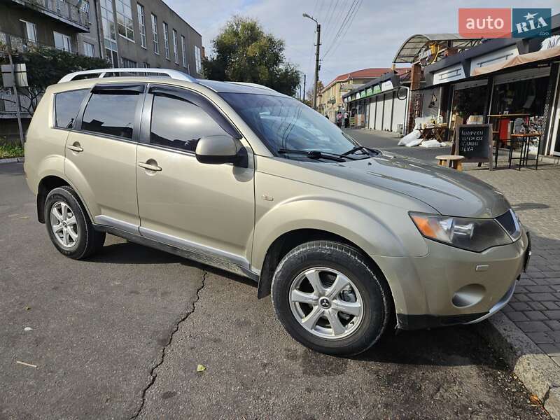 Внедорожник / Кроссовер Mitsubishi Outlander 2007 в Кременчуге