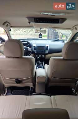 Внедорожник / Кроссовер Mitsubishi Outlander 2007 в 