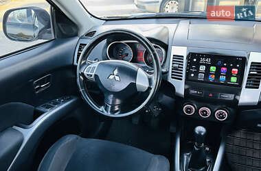 Внедорожник / Кроссовер Mitsubishi Outlander 2007 в 