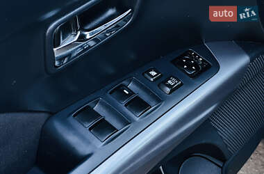 Внедорожник / Кроссовер Mitsubishi Outlander 2007 в 