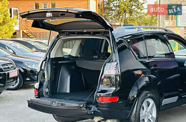 Внедорожник / Кроссовер Mitsubishi Outlander 2007 в 