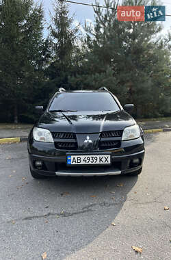 Внедорожник / Кроссовер Mitsubishi Outlander 2006 в 