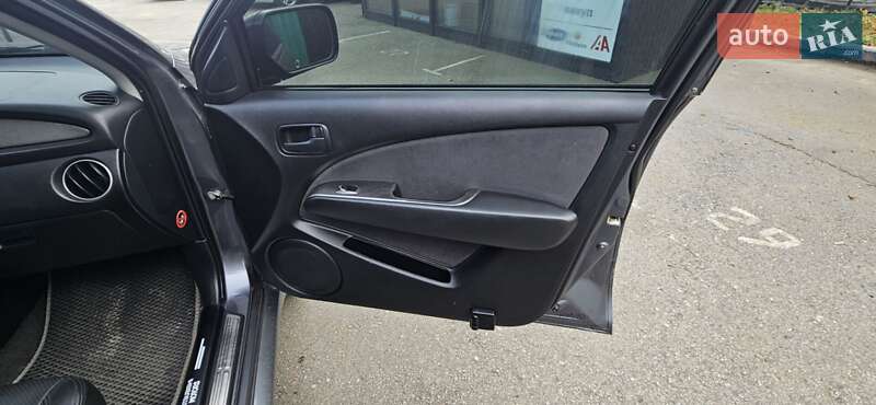 Внедорожник / Кроссовер Mitsubishi Outlander 2008 в Киеве фото 19 Внедорожник / Кроссовер Mitsubishi Outlander 2008 в Киеве