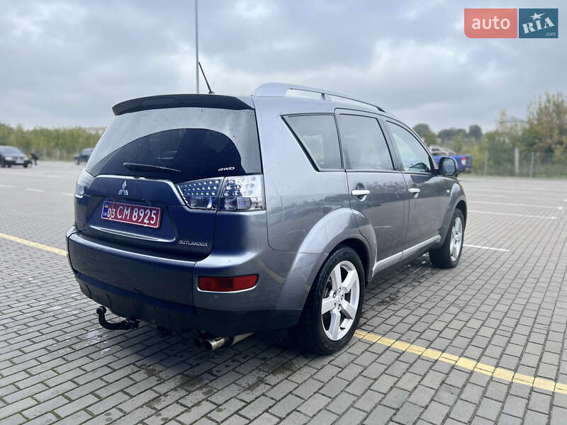 Внедорожник / Кроссовер Mitsubishi Outlander 2008 в Дубно