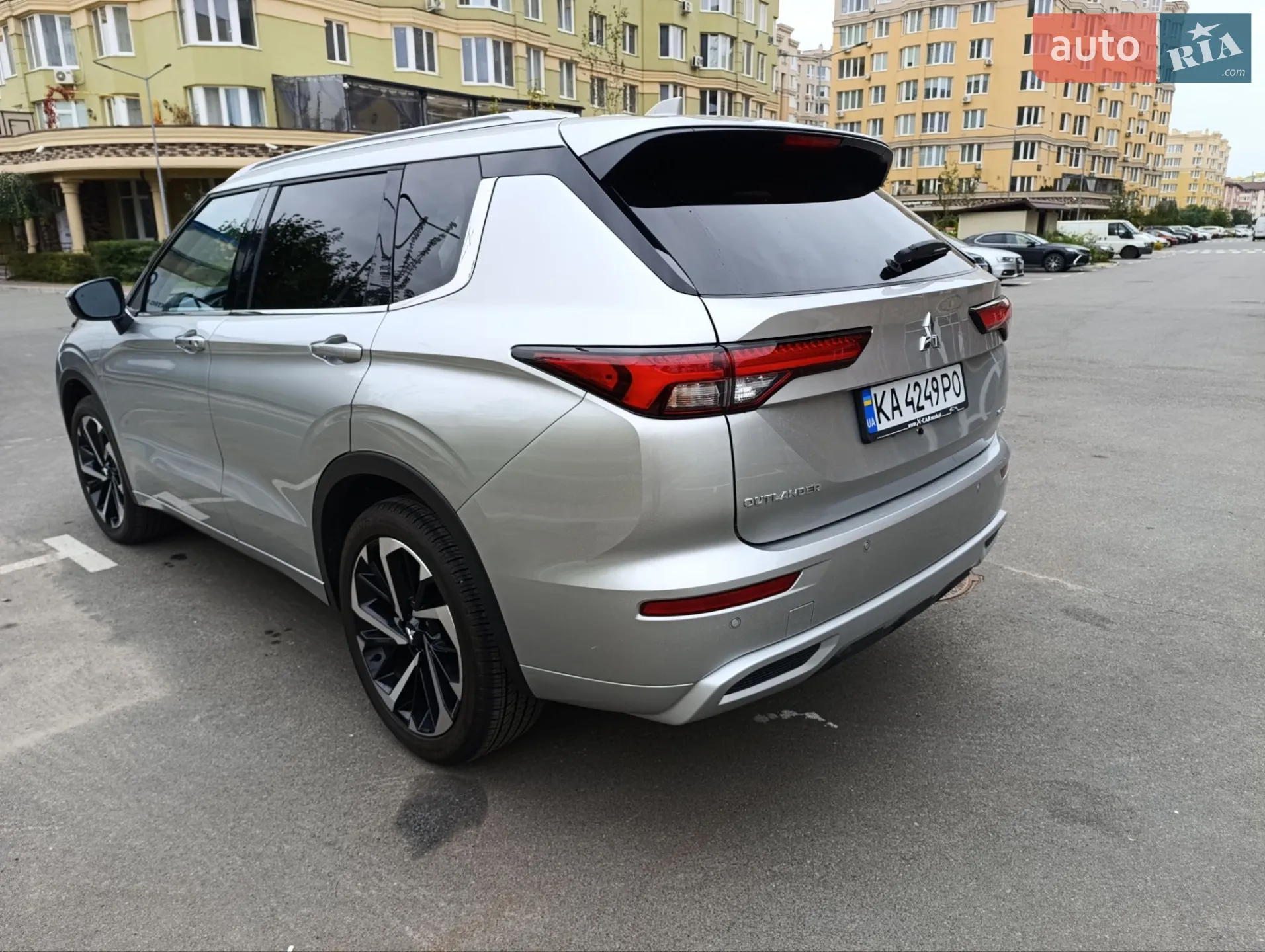 2024 Mitsubishi Outlander - мініатюра 2