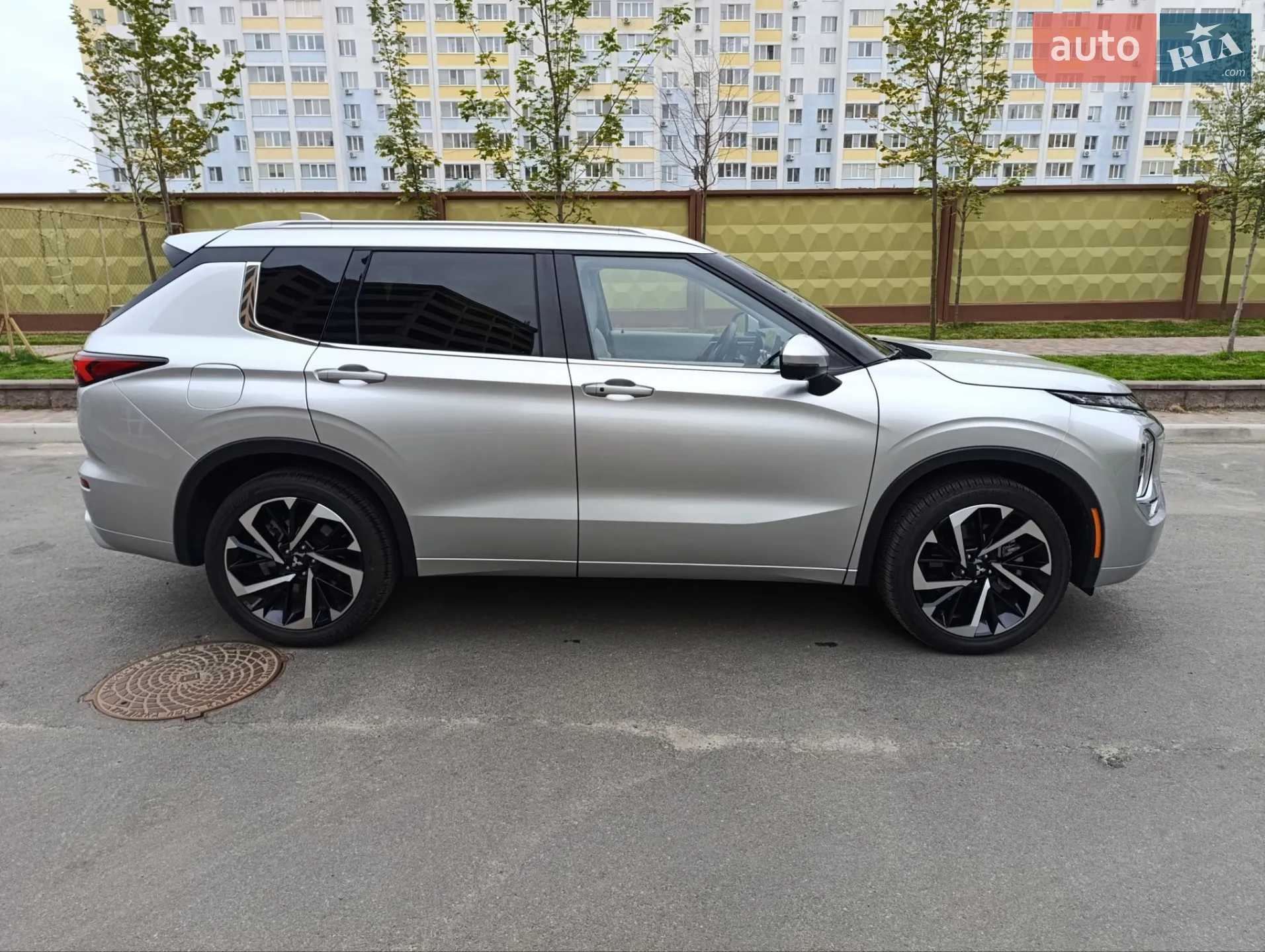 2024 Mitsubishi Outlander - мініатюра 9