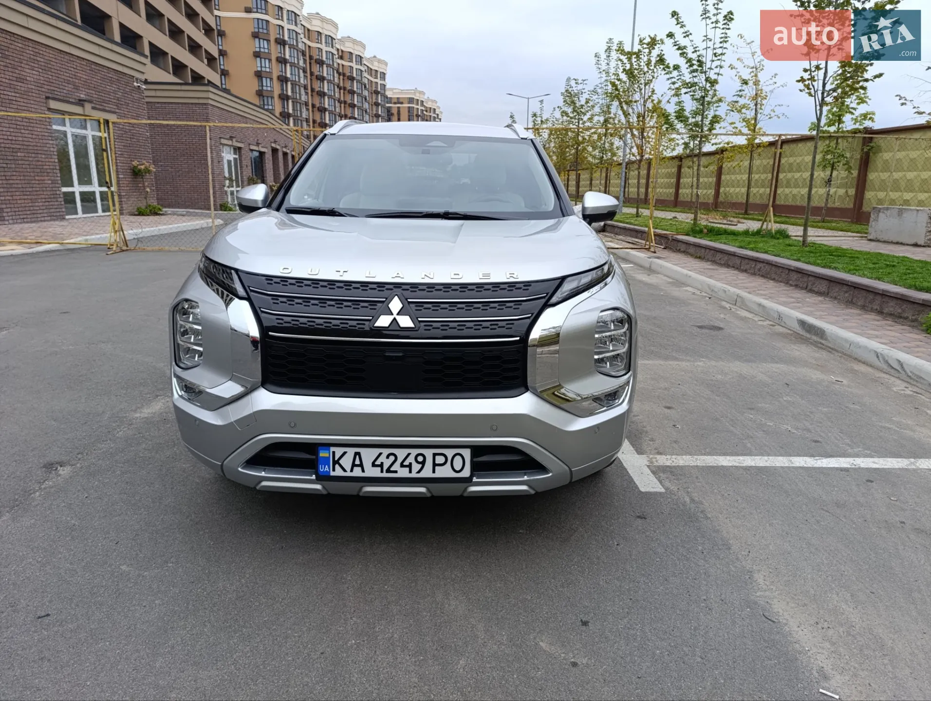 2024 Mitsubishi Outlander - мініатюра 10