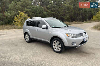 Внедорожник / Кроссовер Mitsubishi Outlander 2008 в 
