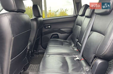 Внедорожник / Кроссовер Mitsubishi Outlander 2008 в 