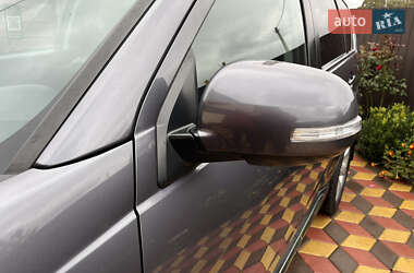 Внедорожник / Кроссовер Mitsubishi Outlander 2012 в 