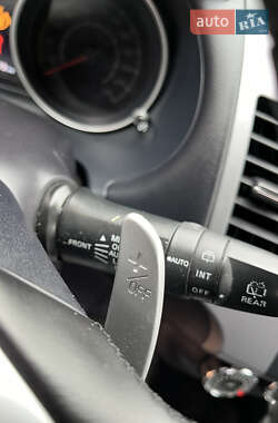Внедорожник / Кроссовер Mitsubishi Outlander 2012 в 