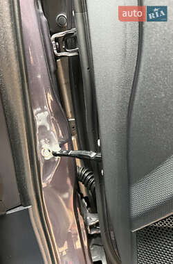 Внедорожник / Кроссовер Mitsubishi Outlander 2012 в 