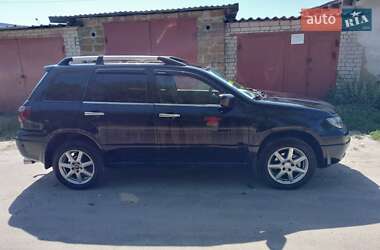 Внедорожник / Кроссовер Mitsubishi Outlander 2007 в 