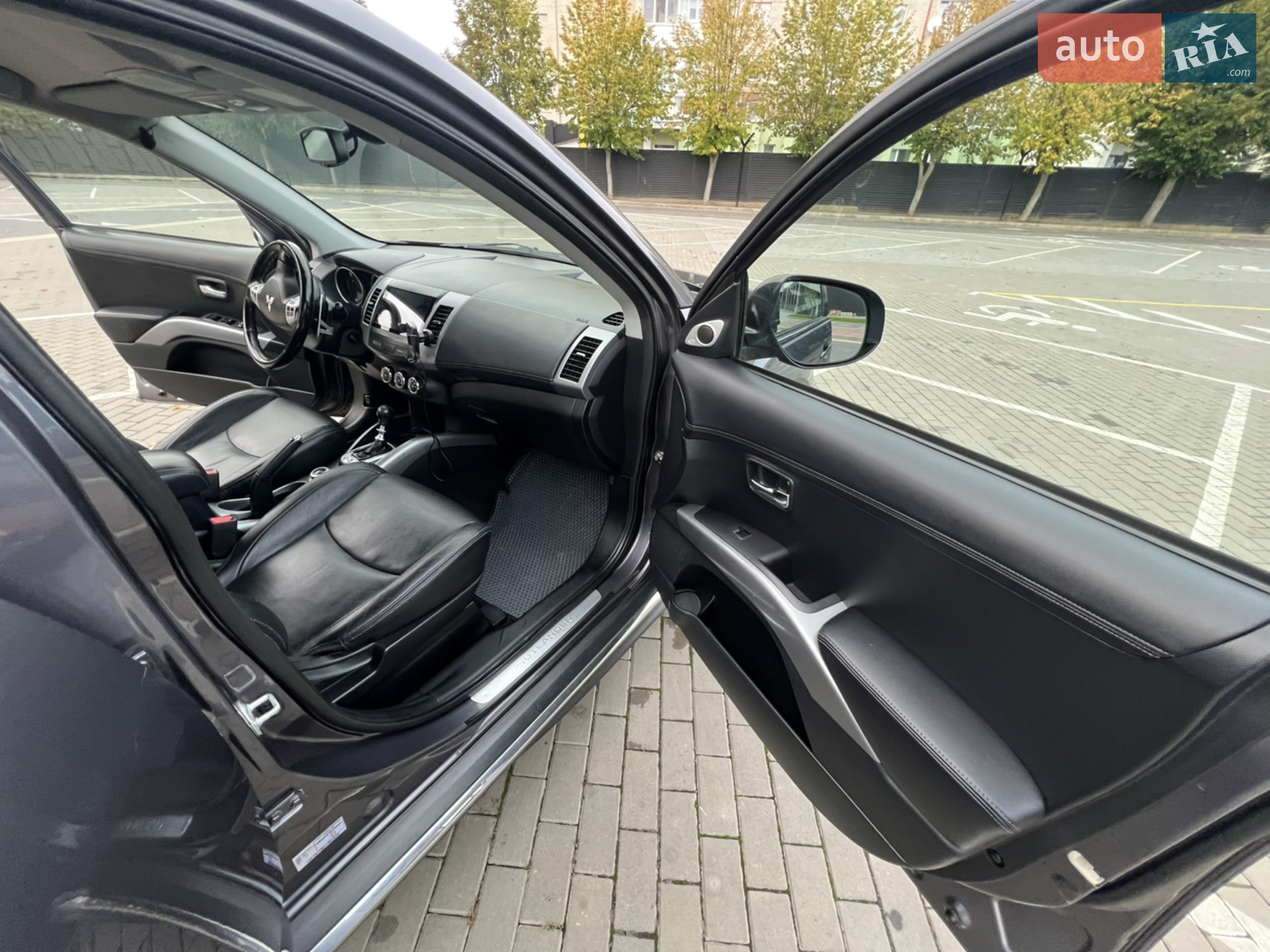 2011 Mitsubishi Outlander - мініатюра 25