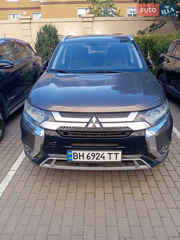 Mitsubishi Outlander 2017