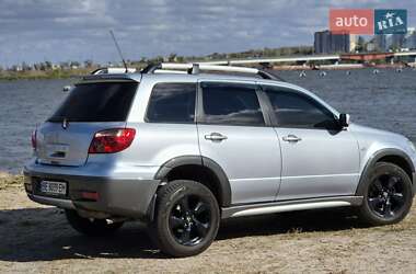 Позашляховик / Кросовер Mitsubishi Outlander 2005 в 