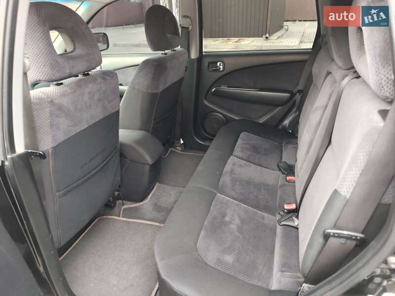 Внедорожник / Кроссовер Mitsubishi Outlander 2005 в Черкассах фото 16 Внедорожник / Кроссовер Mitsubishi Outlander 2005 в Черкассах