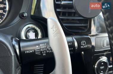Внедорожник / Кроссовер Mitsubishi Outlander 2013 в 