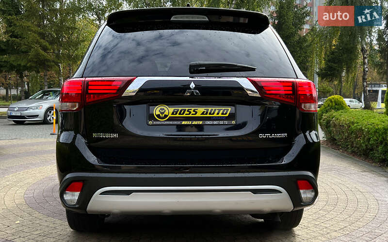 Позашляховик / Кросовер Mitsubishi Outlander 2019 в Львові фото 6 Позашляховик / Кросовер Mitsubishi Outlander 2019 в Львові