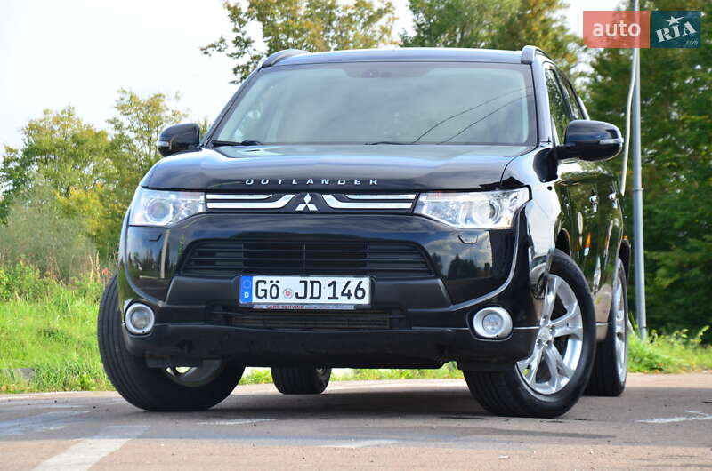 Внедорожник / Кроссовер Mitsubishi Outlander 2013 в Дрогобыче