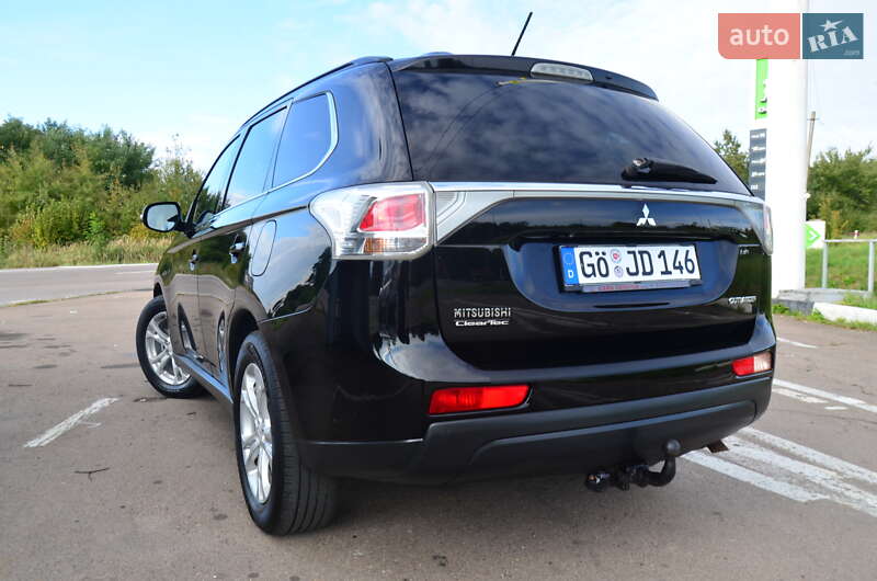Внедорожник / Кроссовер Mitsubishi Outlander 2013 в Дрогобыче