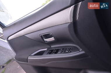 Внедорожник / Кроссовер Mitsubishi Outlander 2013 в 