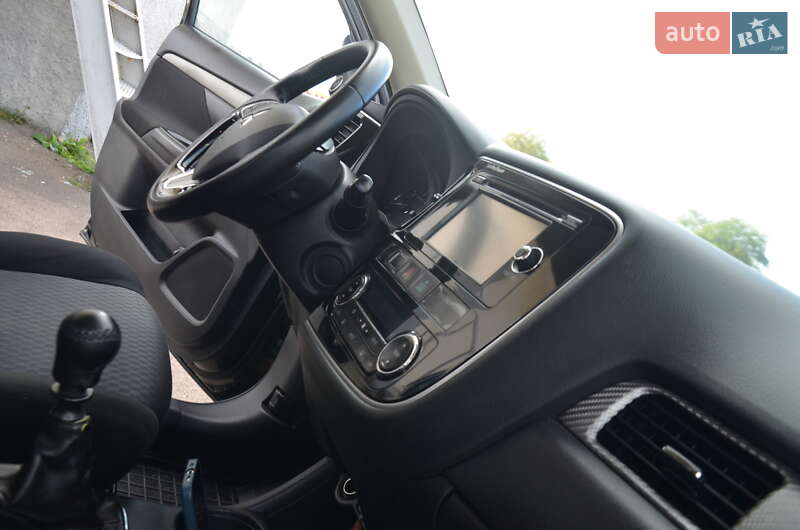 Внедорожник / Кроссовер Mitsubishi Outlander 2013 в Дрогобыче