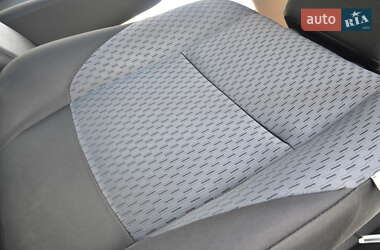 Внедорожник / Кроссовер Mitsubishi Outlander 2013 в 
