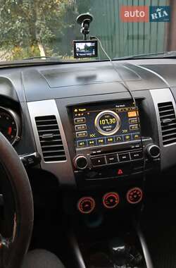 Внедорожник / Кроссовер Mitsubishi Outlander 2008 в Днепре