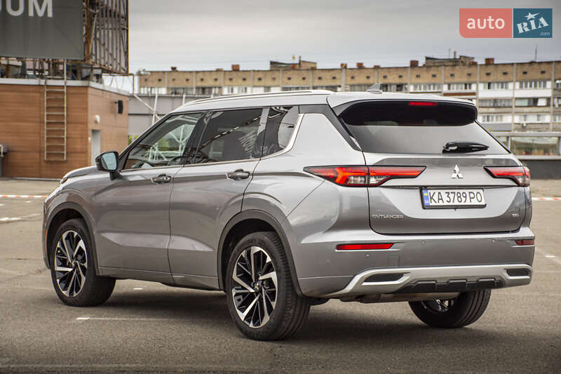 Позашляховик / Кросовер Mitsubishi Outlander 2021 в Києві фото 6 Позашляховик / Кросовер Mitsubishi Outlander 2021 в Києві