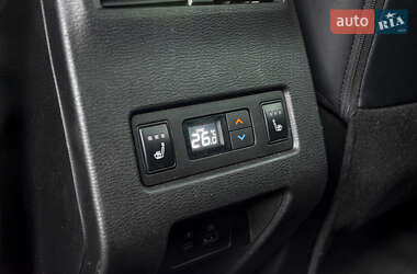 Позашляховик / Кросовер Mitsubishi Outlander 2021 в  фото 24 Позашляховик / Кросовер Mitsubishi Outlander 2021 в