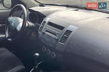 Внедорожник / Кроссовер Mitsubishi Outlander 2007 в 