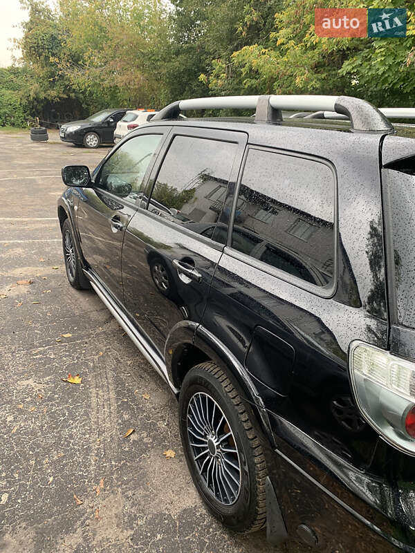 Позашляховик / Кросовер Mitsubishi Outlander 2006 в Василькові