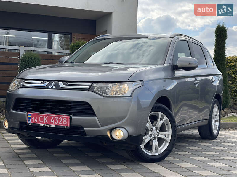 Внедорожник / Кроссовер Mitsubishi Outlander 2014 в Стрые