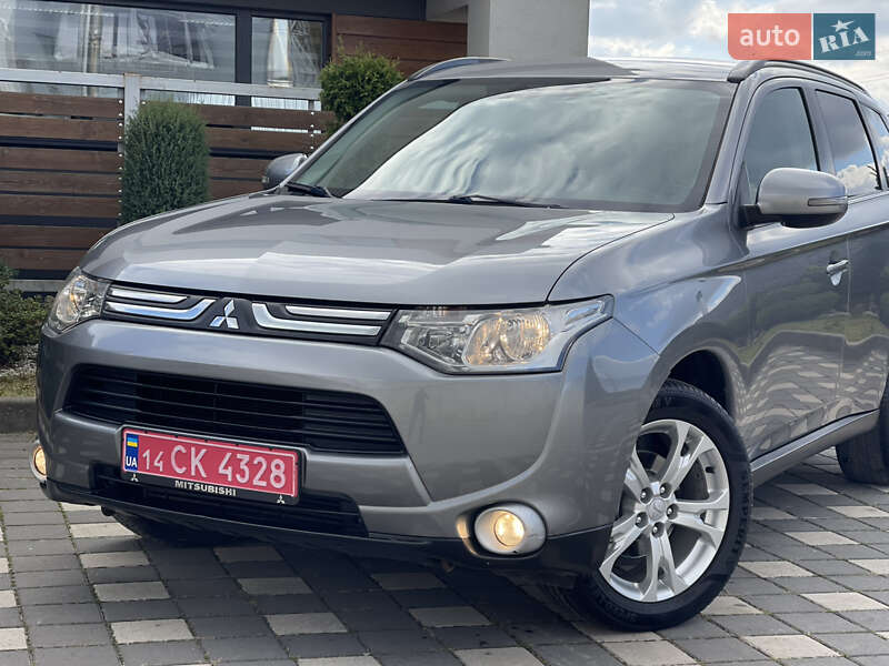 Внедорожник / Кроссовер Mitsubishi Outlander 2014 в Стрые