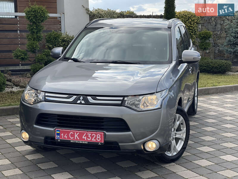 Внедорожник / Кроссовер Mitsubishi Outlander 2014 в Стрые
