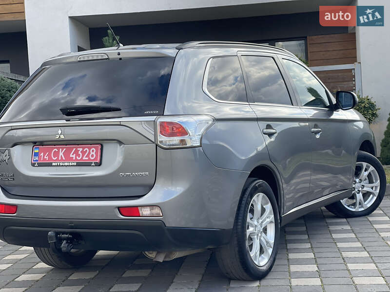 Внедорожник / Кроссовер Mitsubishi Outlander 2014 в Стрые