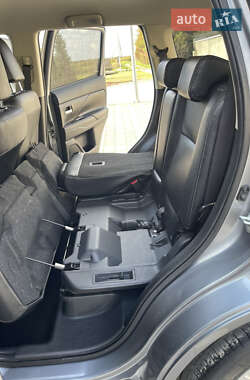 Внедорожник / Кроссовер Mitsubishi Outlander 2014 в 