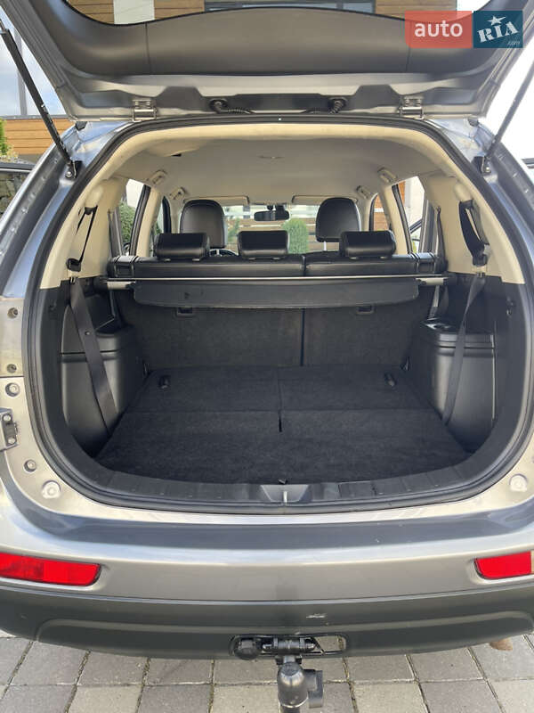 Внедорожник / Кроссовер Mitsubishi Outlander 2014 в Стрые