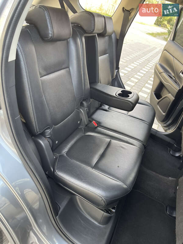 Внедорожник / Кроссовер Mitsubishi Outlander 2014 в Стрые