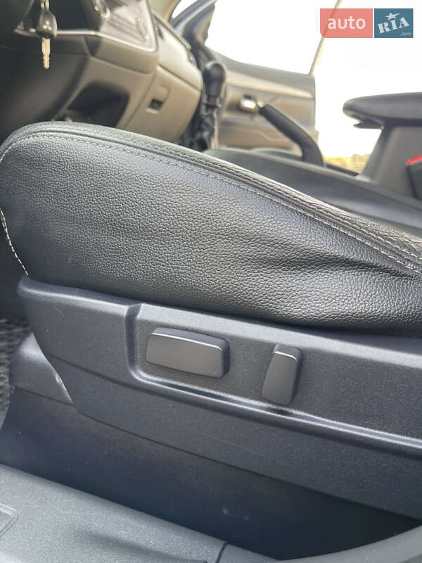 Внедорожник / Кроссовер Mitsubishi Outlander 2014 в Стрые