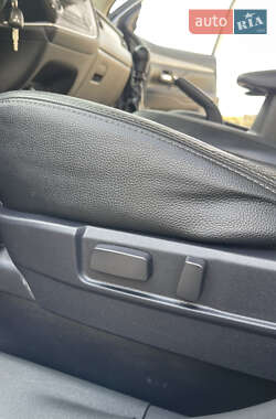 Внедорожник / Кроссовер Mitsubishi Outlander 2014 в 