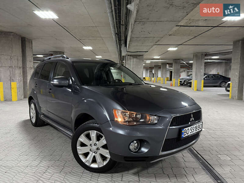 Mitsubishi Outlander 2011