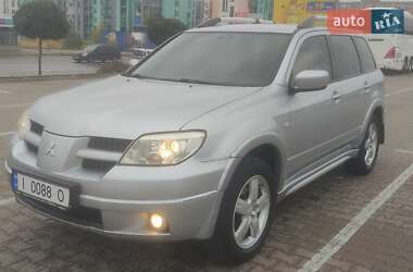 Позашляховик / Кросовер Mitsubishi Outlander 2007 в Києві