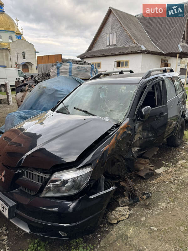 Внедорожник / Кроссовер Mitsubishi Outlander 2009 в Делятине