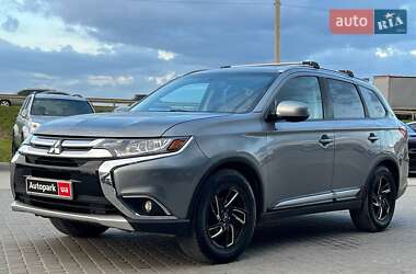Внедорожник / Кроссовер Mitsubishi Outlander 2017 в Львове